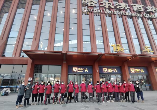 京东红色背景图片，红京东和绿京东的区别？