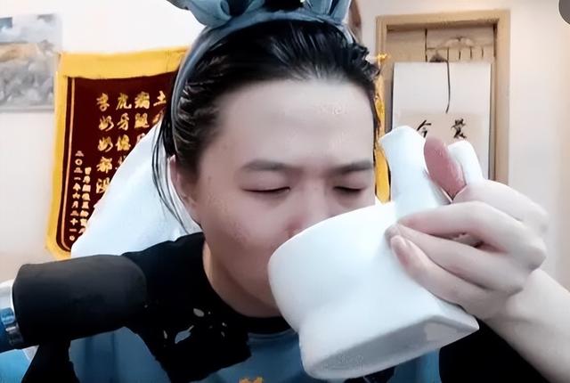 王者荣耀吕德华在哪里直播，王者荣耀吕德华直播间？