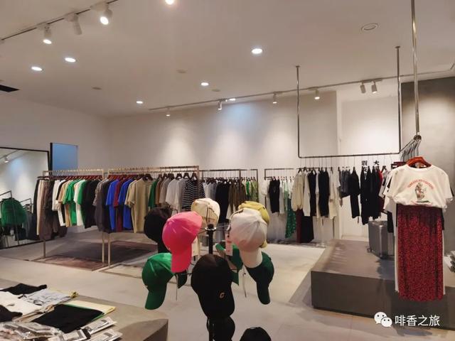 实体店男装文案朋友圈怎么写好看，实体店男装文案朋友圈怎么写啊？