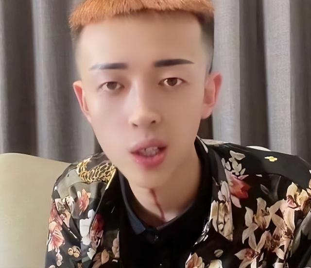 快手宇将军被打视频真实，快手宇将军打仗视频？