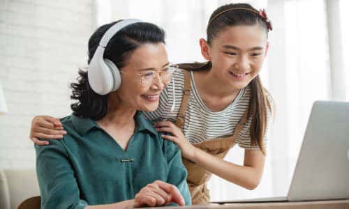 抖音直播里怎么找人，抖音直播里怎么找人聊天？